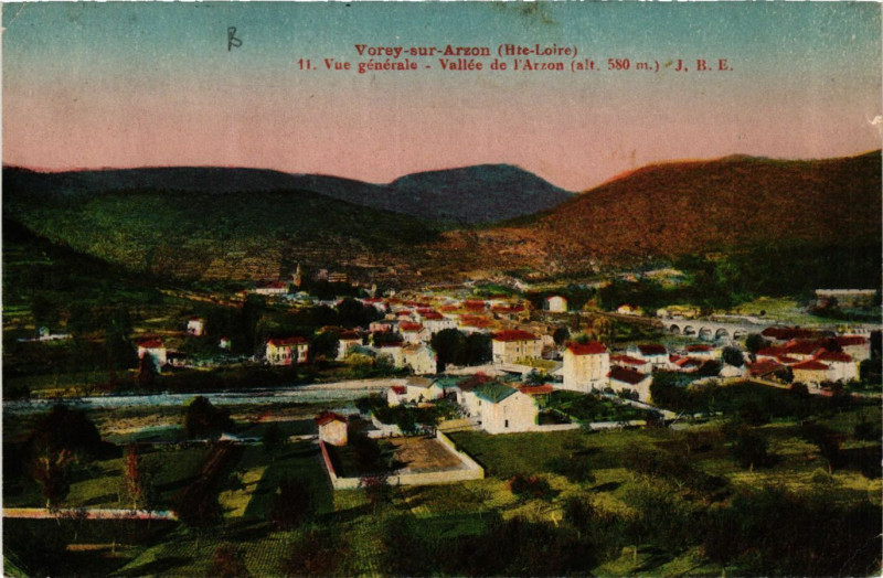 Carte postale ancienne Vorey-sur-Arzon - Vue générale - Vallée de l'Arzon à Vorey