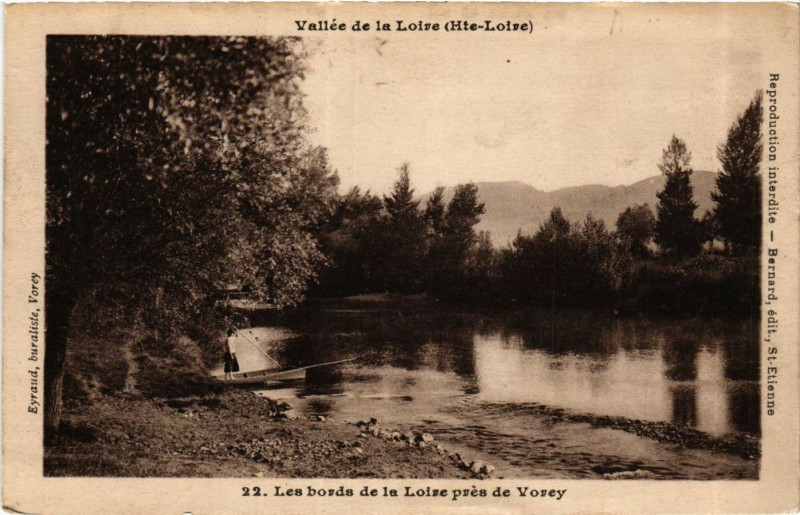 Carte postale ancienne Vorey - Les Bords de la Loire pres de Vorey à Vorey