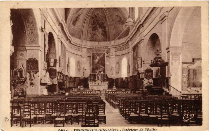 Carte postale ancienne Yssingeaux - Intérieur de l'Eglise à Yssingeaux
