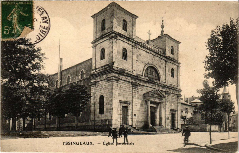 Carte postale ancienne Yssingeaux - Eglise paroissiale à Yssingeaux