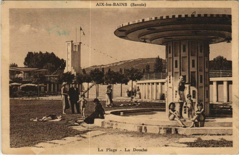 Carte postale ancienne Aix-les-Bains La Plage - La Douche à Aix-les-Bains
