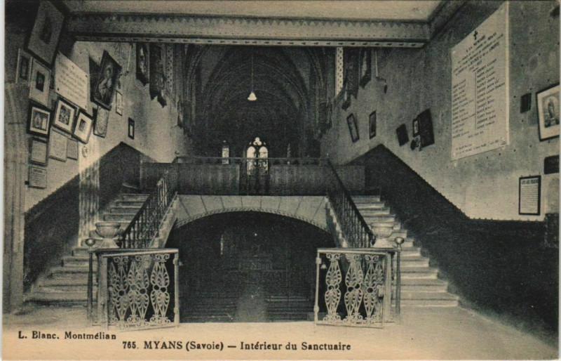 Carte postale ancienne Myans Interieur du Sanctuaire à Myans