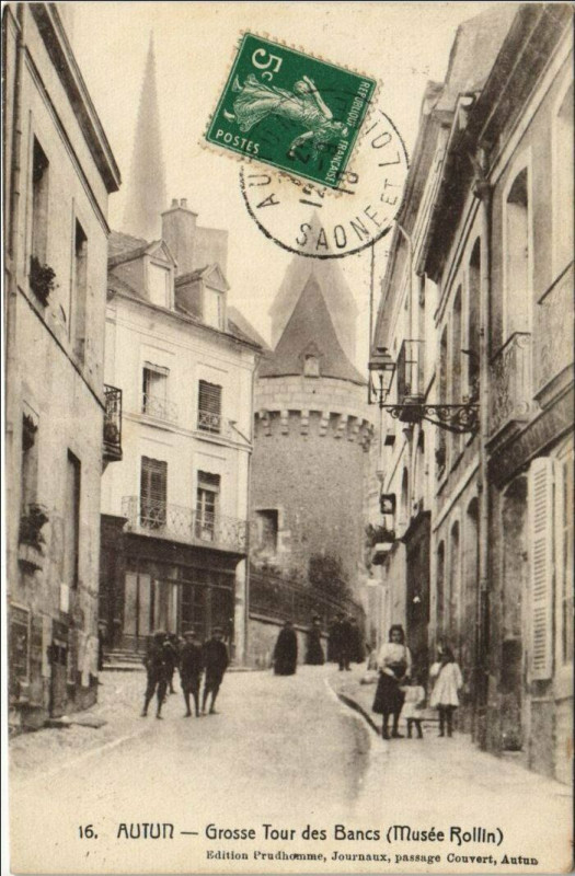 Carte postale ancienne Autun Grosse Tour des Bancs France à Autun