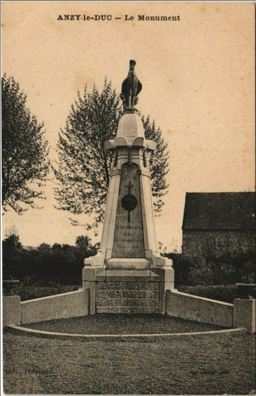 Carte postale ancienne Anzy le Duc Le Monument France à Anzy-le-Duc