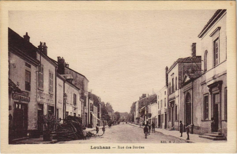 Carte postale ancienne Louhans Rue des Bordes France à Louhans