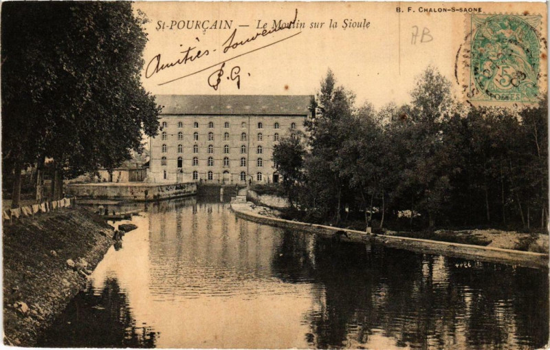 Carte postale ancienne Saint-Pourcain Le Moulin sur la Sioule