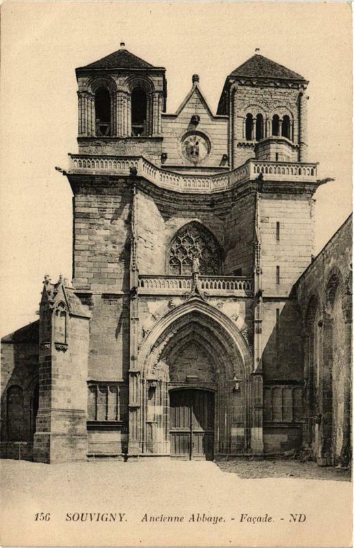 Carte postale ancienne Souvigny Ancienne Abbaye Facade à Souvigny