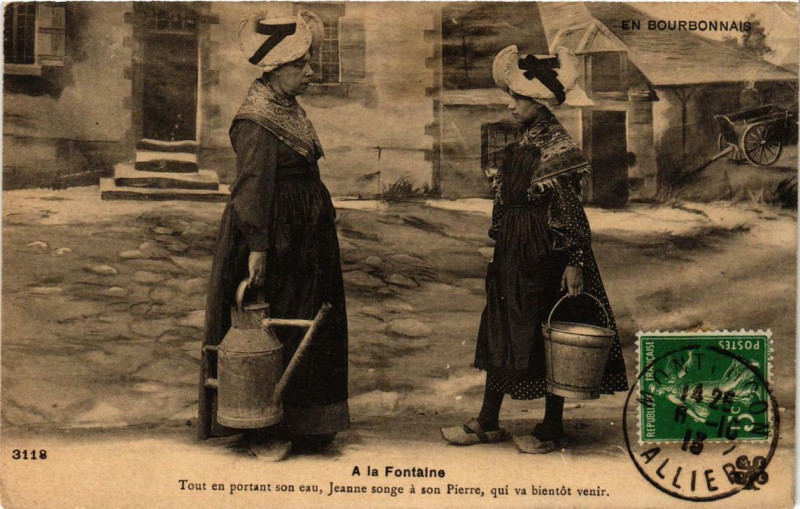 Carte postale ancienne En Bourbonnais A la Fontaine