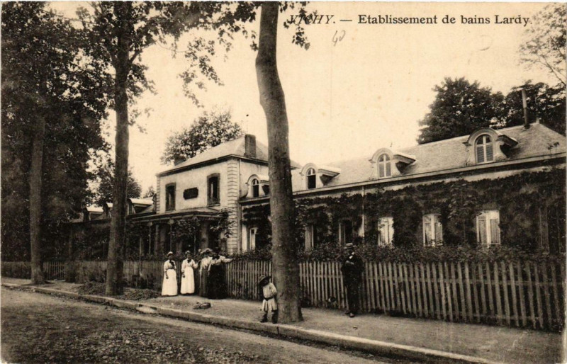 Carte postale ancienne Vichy Etabl. de bains Lardy à Vichy