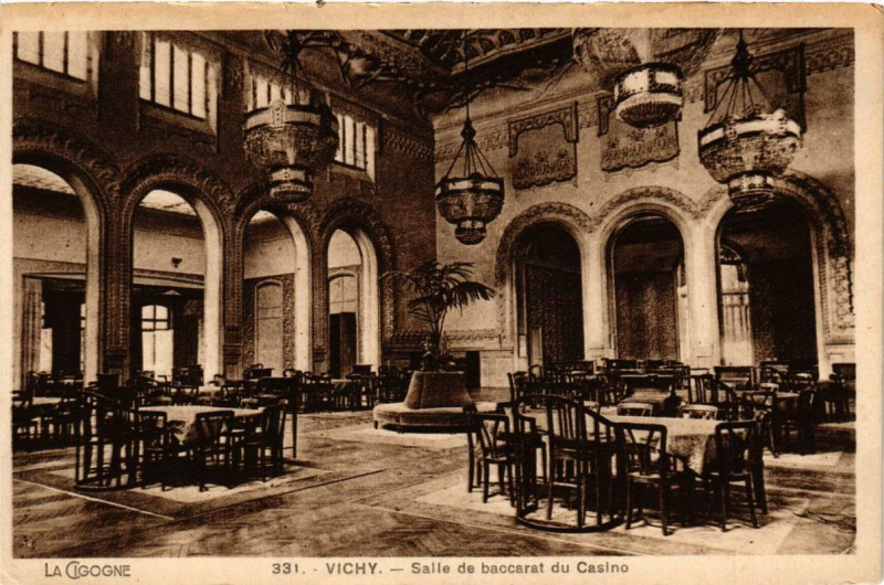 Carte postale ancienne Vichy Salle de baccarat du Casino à Vichy