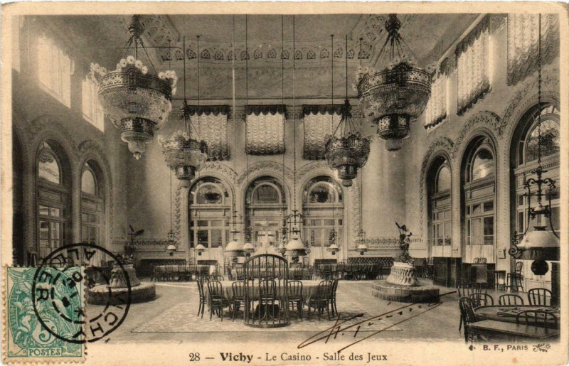 Carte postale ancienne Vichy Le Casino Salle des Jeux à Vichy
