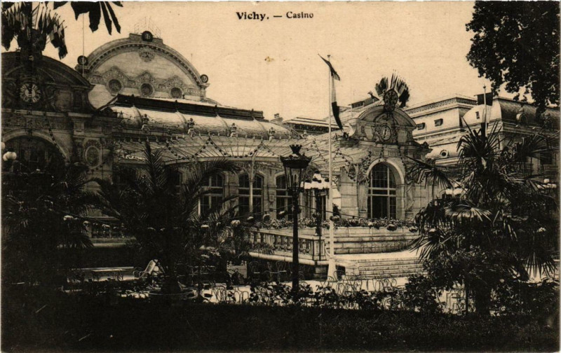 Carte postale ancienne Vichy Casino à Vichy