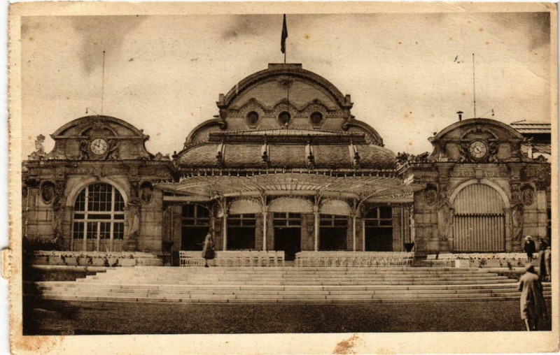 Carte postale ancienne Vichy Le Casino à Vichy