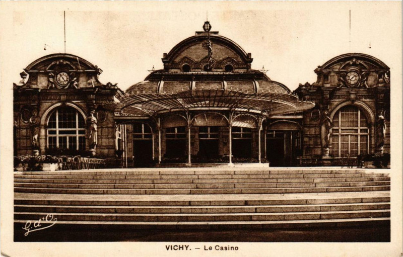 Carte postale ancienne Vichy Le Casino à Vichy