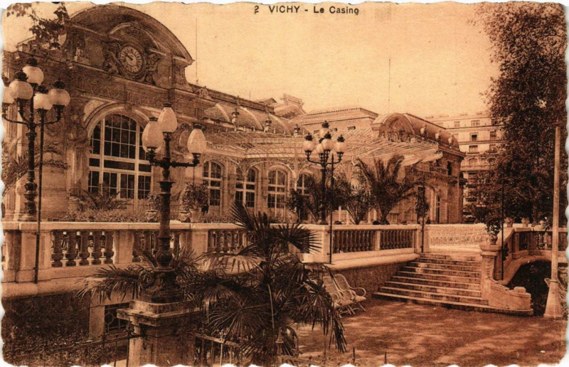 Carte postale ancienne Vichy Le Casino à Vichy