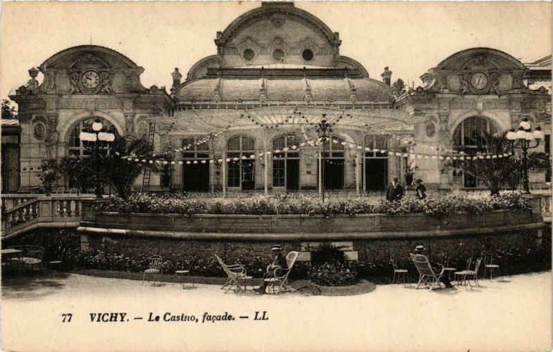 Carte postale ancienne Vichy Le Casino Facade à Vichy