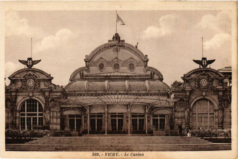 Carte postale ancienne Vichy Le Casino à Vichy