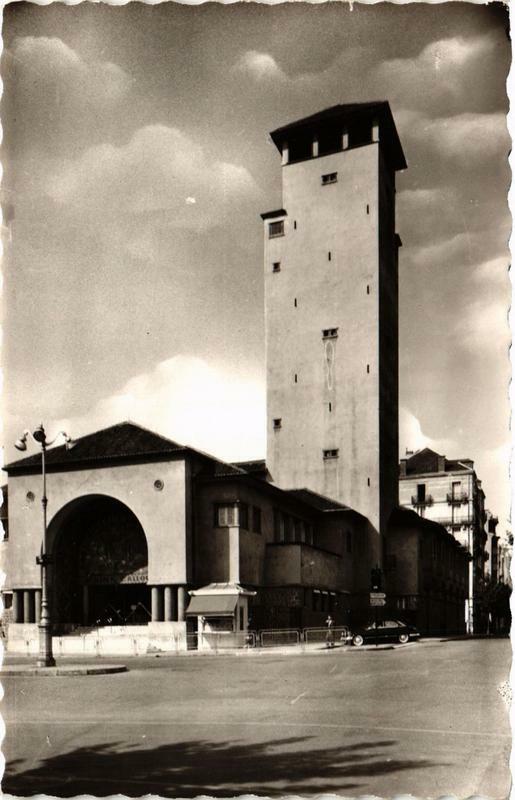 Carte postale ancienne Vichy Bains Callou à Vichy