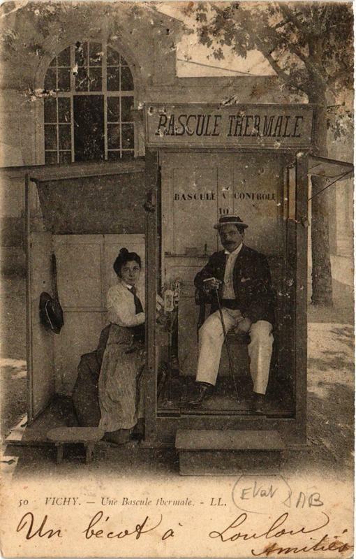 Carte postale ancienne Vichy Une Bascule thermale à Vichy