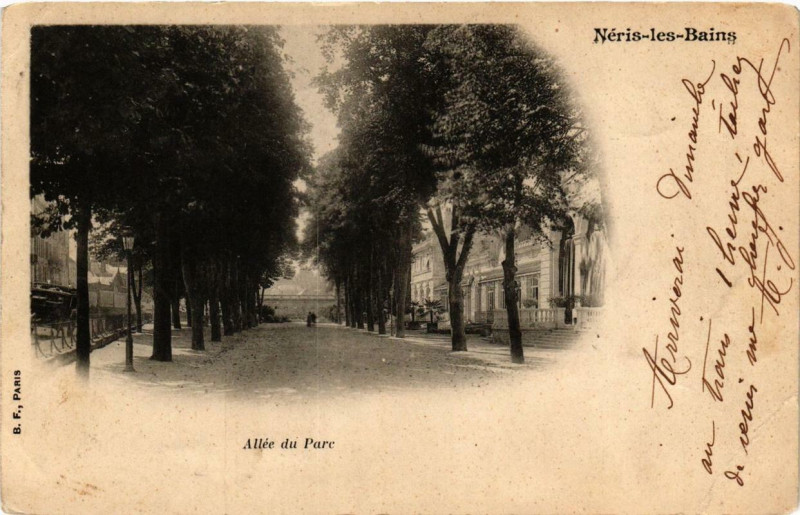 Carte postale ancienne Neris-les-Bains Allée du Parc à Néris-les-Bains