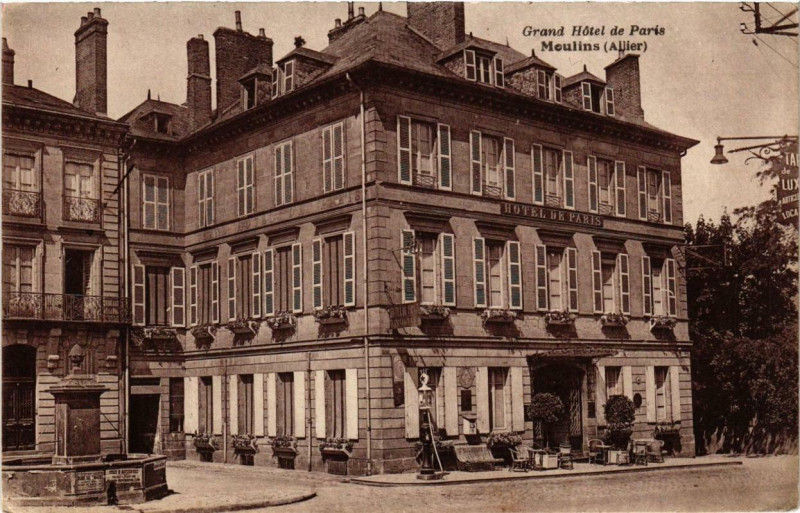 Carte postale ancienne Moulins Grand Hotel de Paris à Moulins