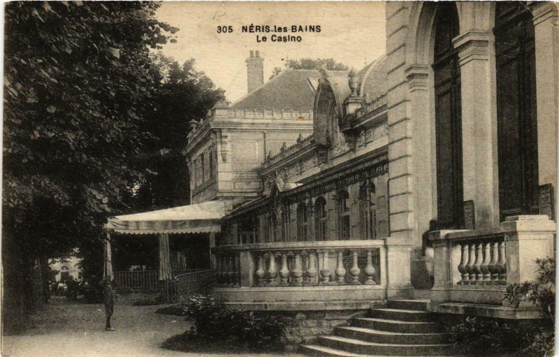 Carte postale ancienne Neris-les-Bains Le Casino à Néris-les-Bains
