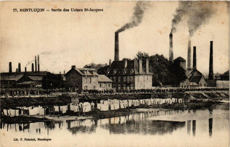 Carte postale ancienne Montlucon Sortie des Usines Saint-Jacques à Montluçon