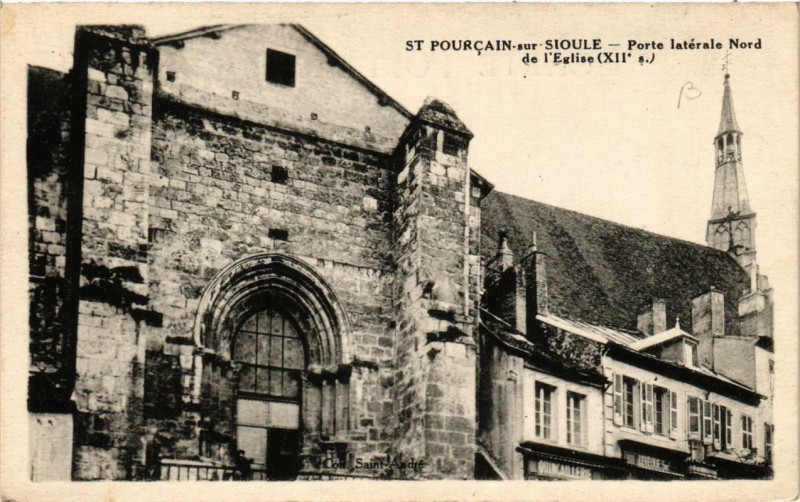 Carte postale ancienne Saint-Pourcain-sur-Sioule Porte laterale Nord de l'Eglise à Saint-Pourçain-sur-Sioule