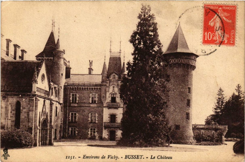 Carte postale ancienne Env. de Vichy Busset Le Chateau à Vichy