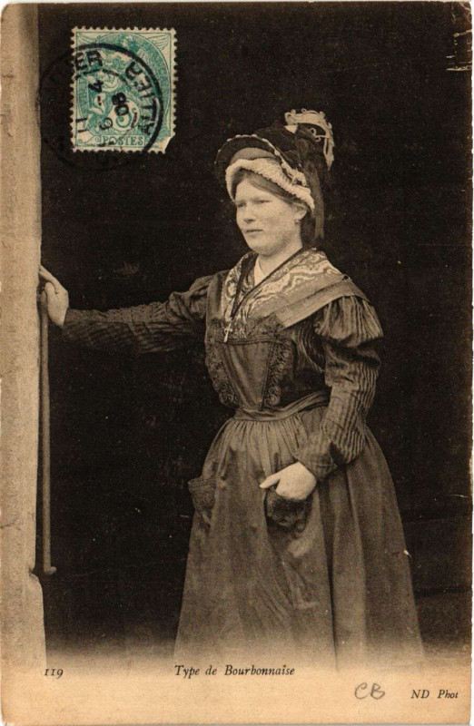 Carte postale ancienne Type de Bourbonnaise