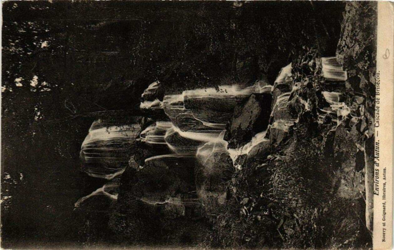 Carte postale ancienne Env. d'Autun Cascade de Brisecou à Autun