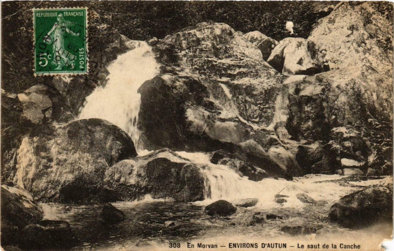 Carte postale ancienne En Morvan Env. d'Autun La saut de la Canche à Autun