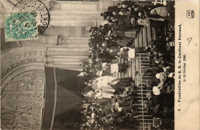 Carte postale ancienne Funérailles de S.E.le Cardinal Perraud