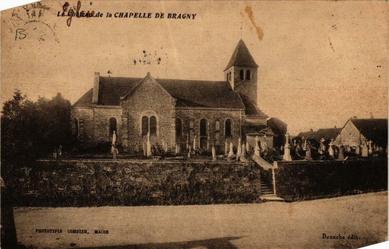 Carte postale ancienne Le Chateau de la Chapelle de Bragny à Château