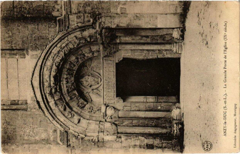 Carte postale ancienne Anzy le Duc La Grande Porte de l'Eglise à Anzy-le-Duc