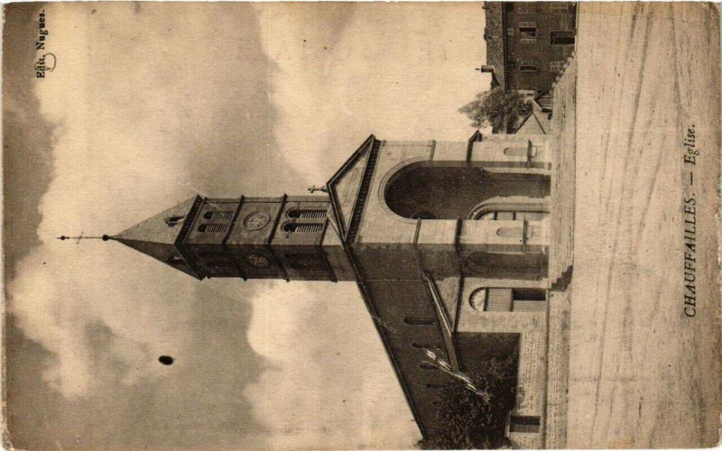 Carte postale ancienne Chauffailles Eglise à Chauffailles