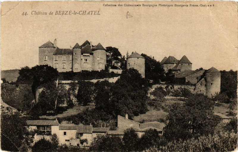 Carte postale ancienne Chateau de Berzé le Chatel à Château