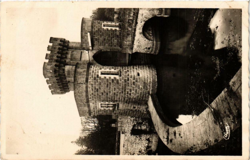 Carte postale ancienne Chateau de La Clayette à Château