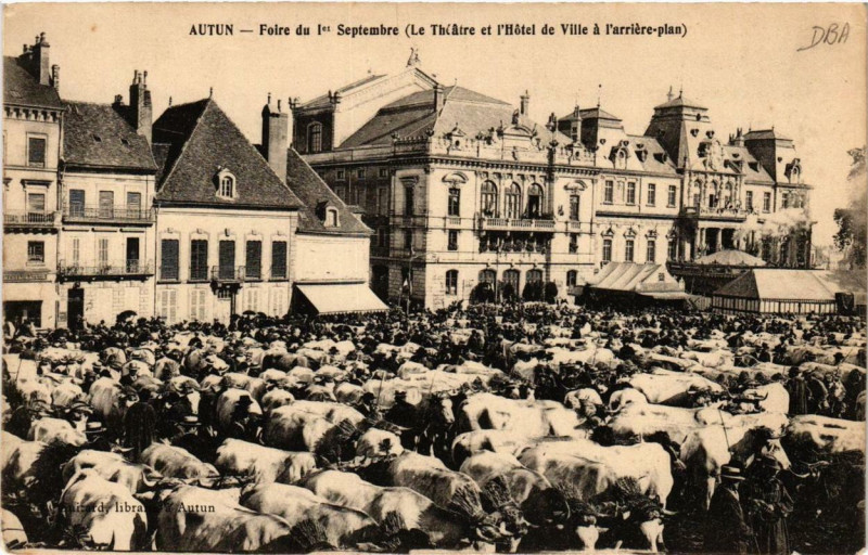 Carte postale ancienne Autun Foire du Ier Septembre à Autun