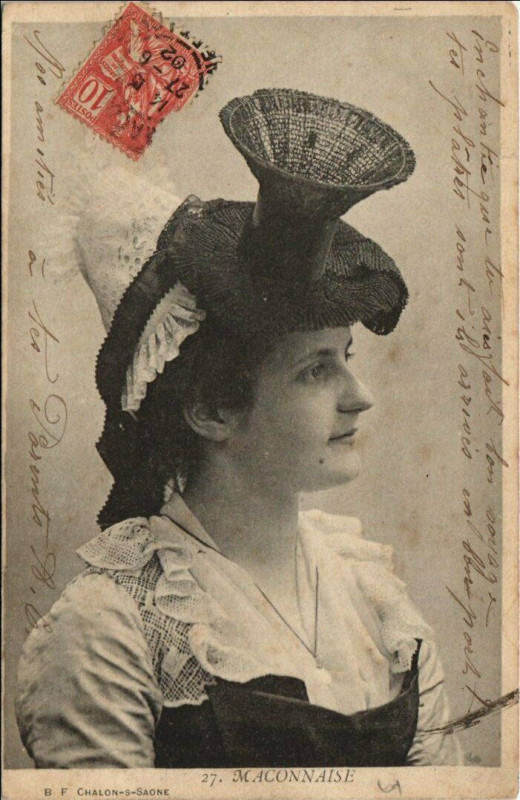 Carte postale ancienne Macon Maconnaise France