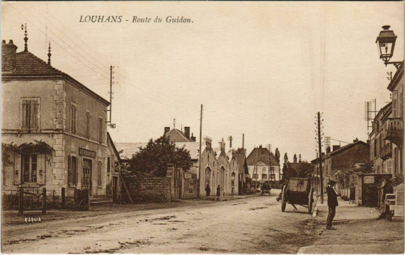 Carte postale ancienne Louhans Route du Guidon France à Louhans