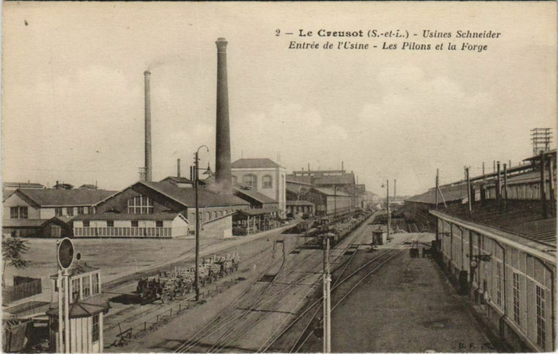 Carte postale ancienne Le Creusot Usines Schneider Entree de l'Usine France au Creusot