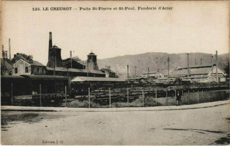 Carte postale ancienne Le Creusot Puits St.Pierre et St.Paul France au Creusot
