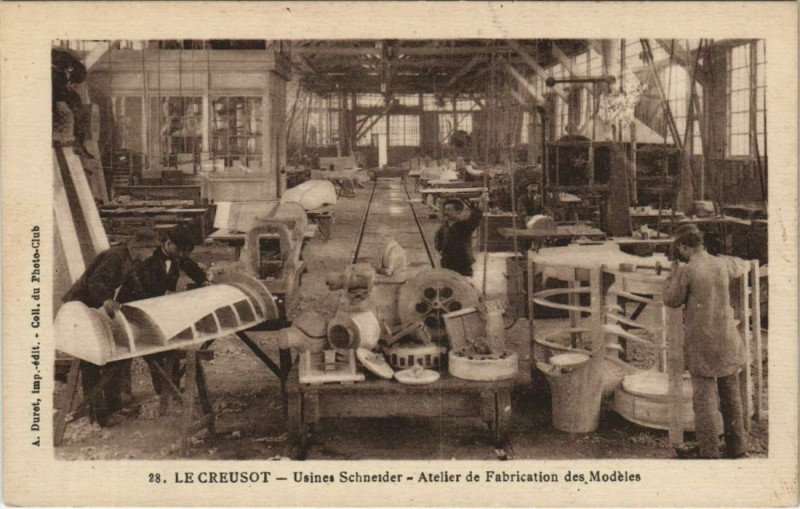 Carte postale ancienne Le Creusot Usines Schneider France au Creusot