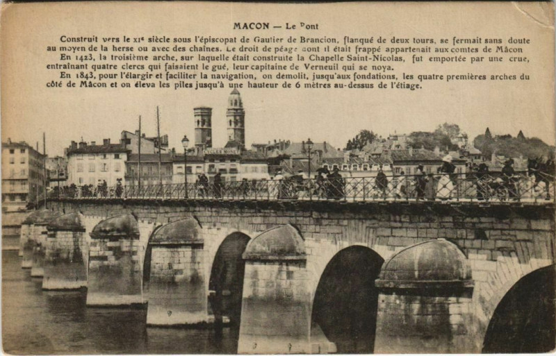 Carte postale ancienne Macon Le Pont France