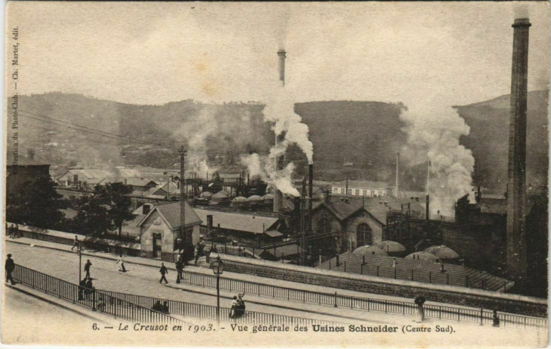 Carte postale ancienne Le Creusot Vue Generale des Usines Schneider France au Creusot