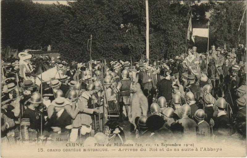 Carte postale ancienne Cluny Fetes du Millenaire France à Cluny