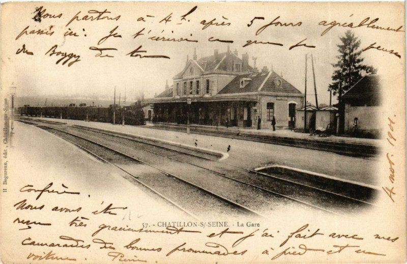 Carte postale ancienne Chatillon-sur-Seine - La Gare à Châtillon-sur-Seine