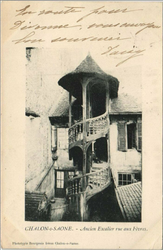 Carte postale ancienne Chalon s Saone Ancien Escalier rue aux Fevres France