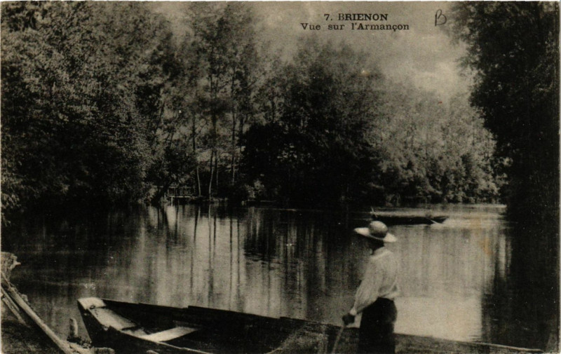 Carte postale ancienne Brienon - Vue sur l'Armancon